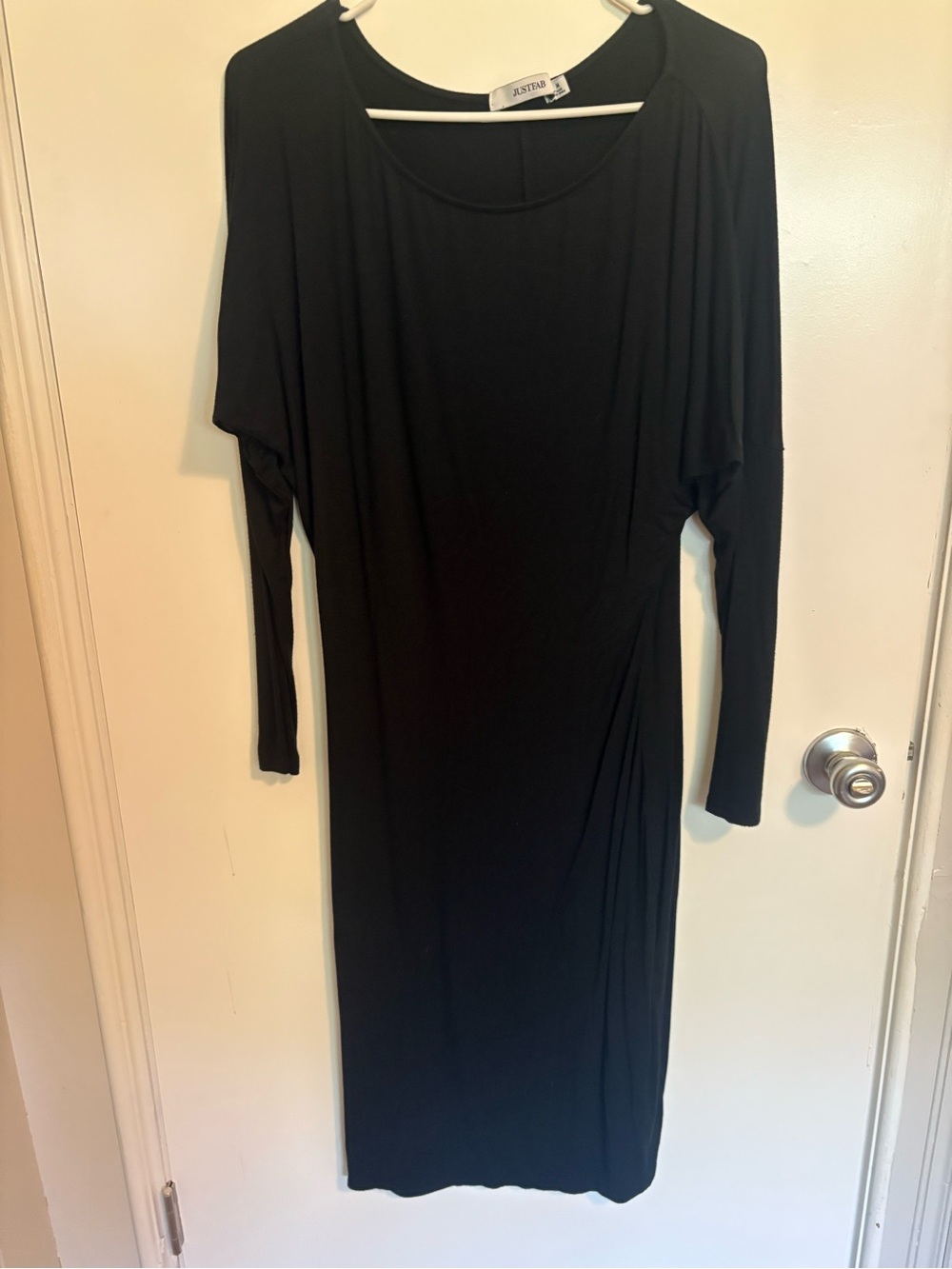 JustFab Black Long-Sleeve Scoop Neck Midi Dress